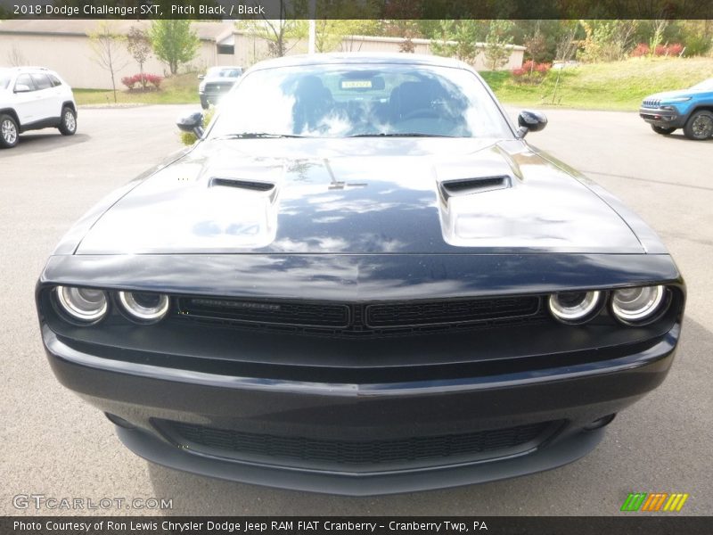 Pitch Black / Black 2018 Dodge Challenger SXT