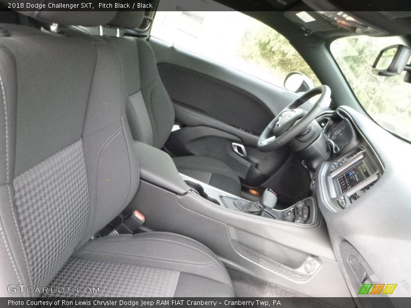 Pitch Black / Black 2018 Dodge Challenger SXT