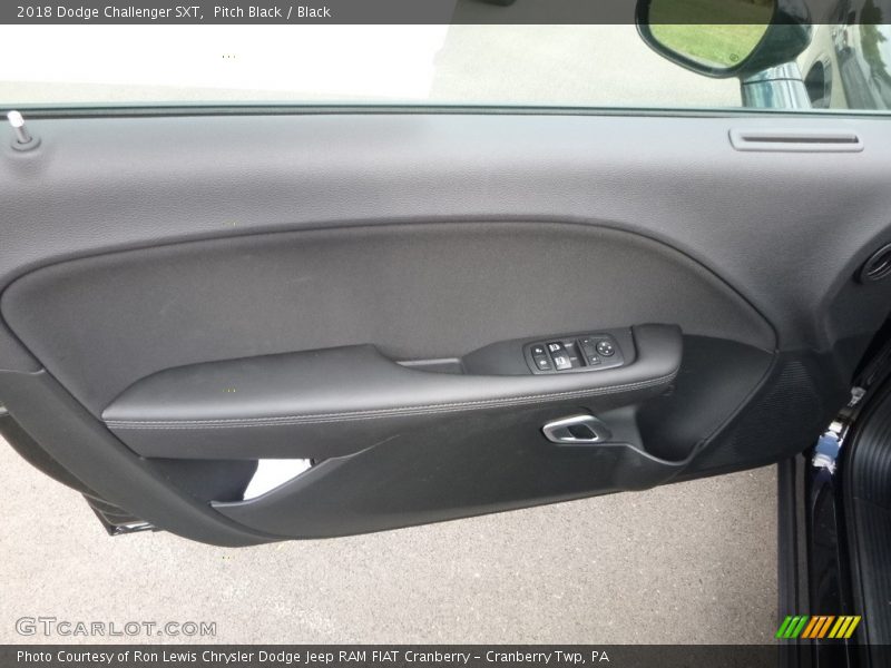 Pitch Black / Black 2018 Dodge Challenger SXT