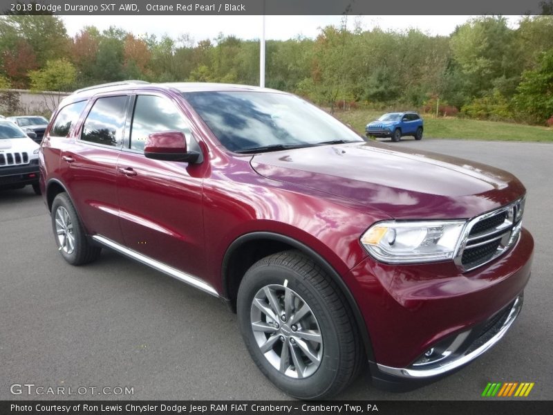 Front 3/4 View of 2018 Durango SXT AWD