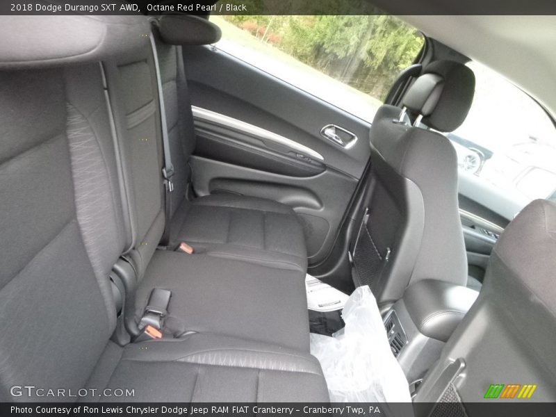 Octane Red Pearl / Black 2018 Dodge Durango SXT AWD
