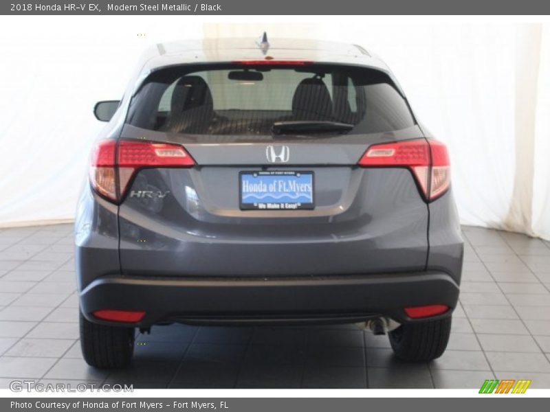 Modern Steel Metallic / Black 2018 Honda HR-V EX