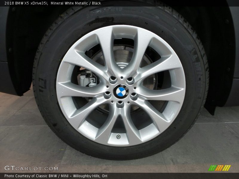 Mineral White Metallic / Black 2018 BMW X5 xDrive35i