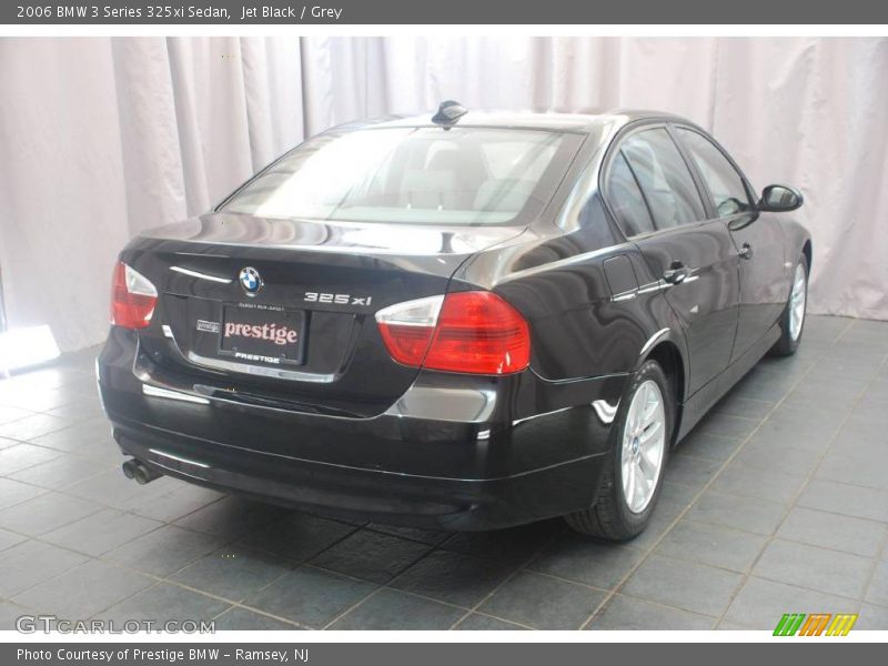 Jet Black / Grey 2006 BMW 3 Series 325xi Sedan