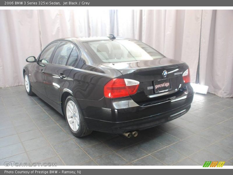 Jet Black / Grey 2006 BMW 3 Series 325xi Sedan