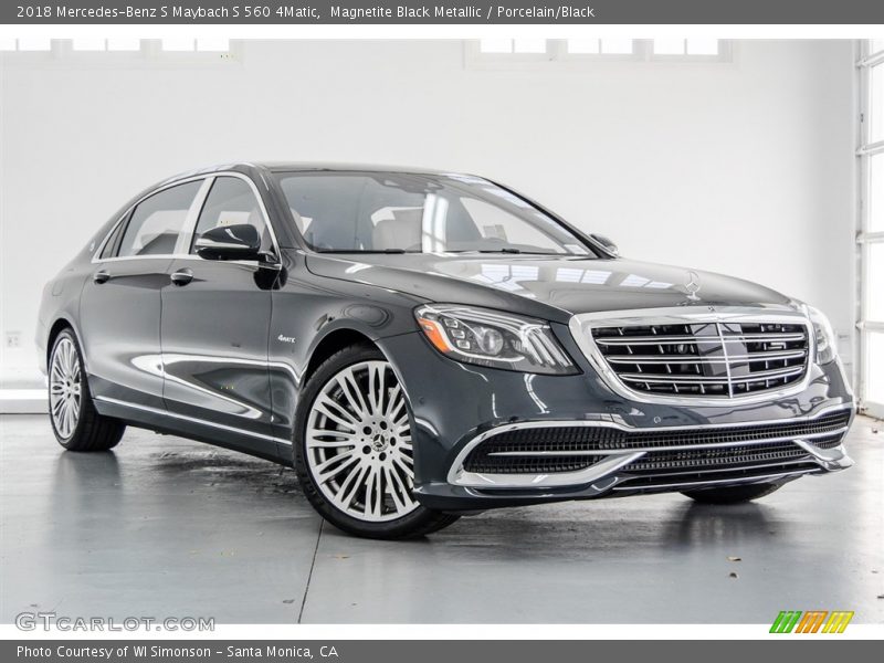 Front 3/4 View of 2018 S Maybach S 560 4Matic