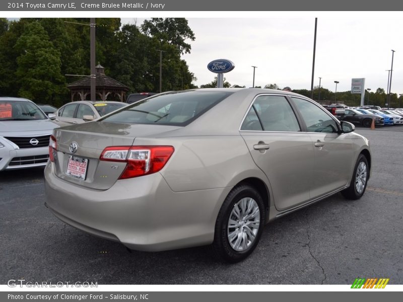 Creme Brulee Metallic / Ivory 2014 Toyota Camry LE