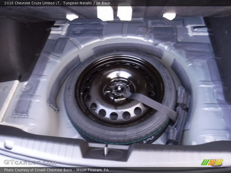 Tungsten Metallic / Jet Black 2016 Chevrolet Cruze Limited LT