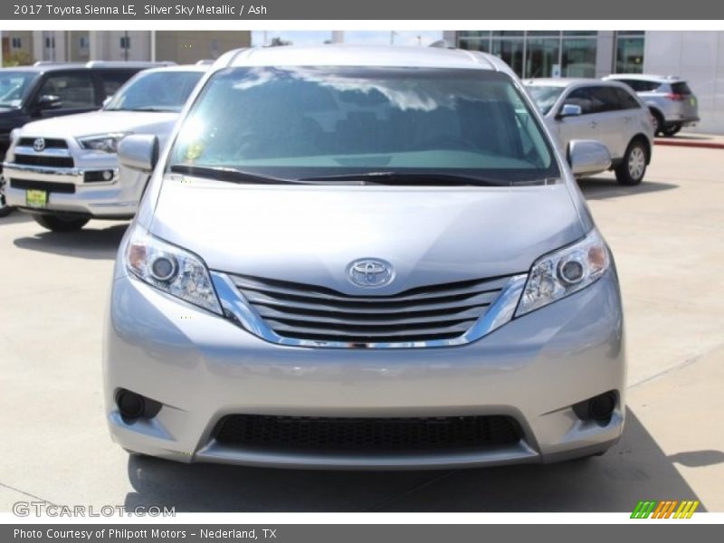 Silver Sky Metallic / Ash 2017 Toyota Sienna LE