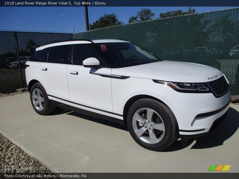 Fuji White / Ebony 2018 Land Rover Range Rover Velar S
