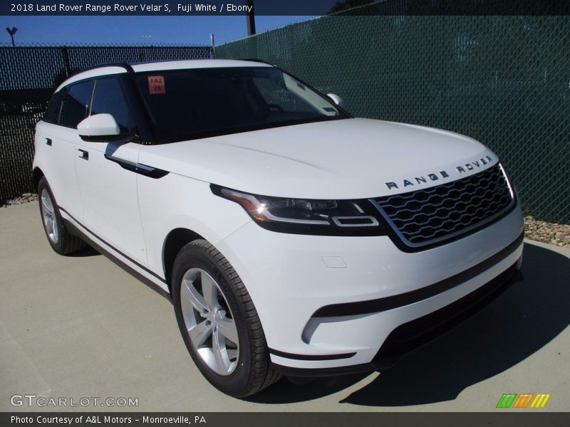Fuji White / Ebony 2018 Land Rover Range Rover Velar S