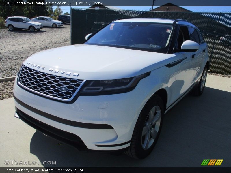 Fuji White / Ebony 2018 Land Rover Range Rover Velar S