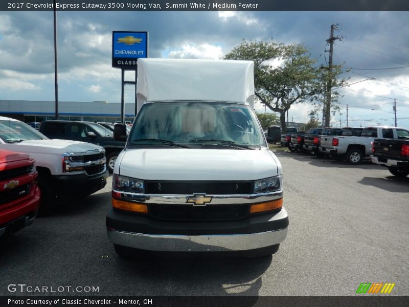Summit White / Medium Pewter 2017 Chevrolet Express Cutaway 3500 Moving Van