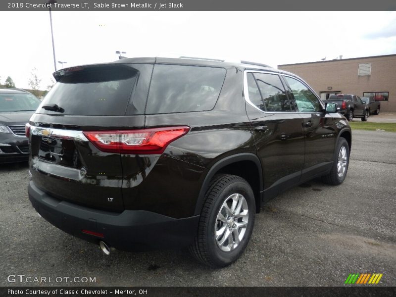 Sable Brown Metallic / Jet Black 2018 Chevrolet Traverse LT