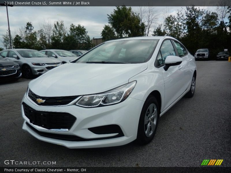 Summit White / Jet Black 2018 Chevrolet Cruze LS