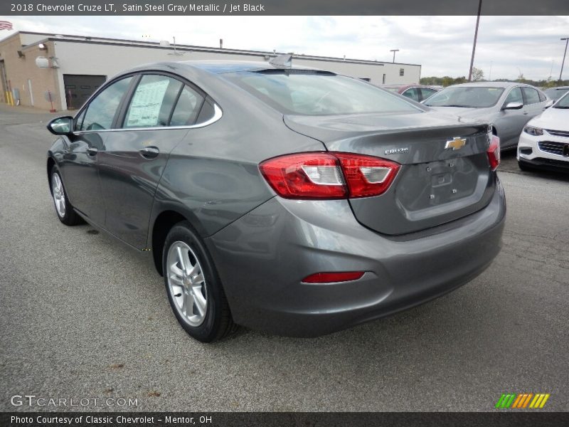 Satin Steel Gray Metallic / Jet Black 2018 Chevrolet Cruze LT