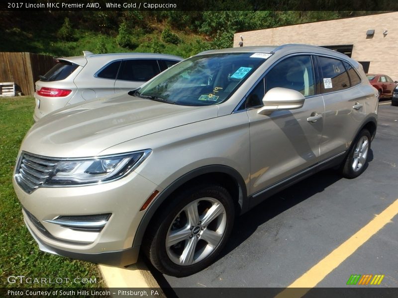 White Gold / Cappuccino 2017 Lincoln MKC Premier AWD
