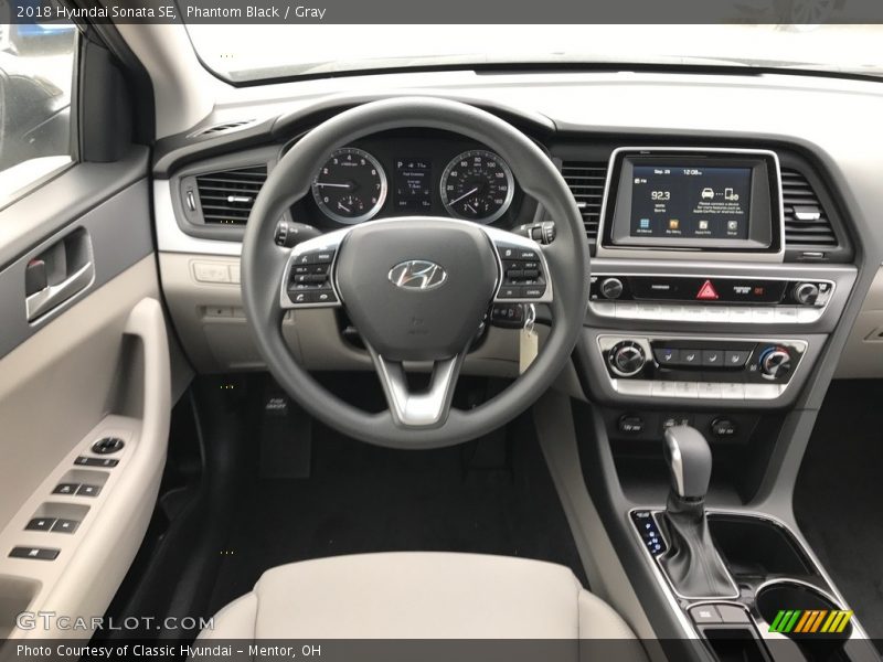 Phantom Black / Gray 2018 Hyundai Sonata SE