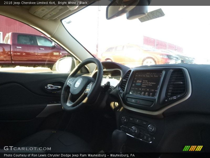 Bright White / Black 2018 Jeep Cherokee Limited 4x4