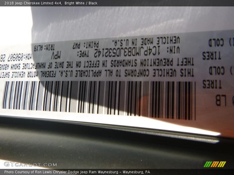 Bright White / Black 2018 Jeep Cherokee Limited 4x4