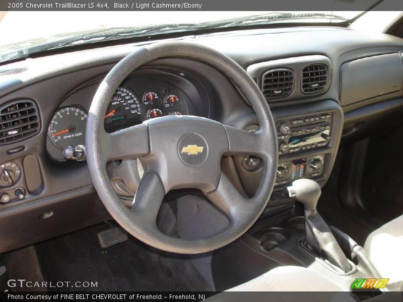 Black / Light Cashmere/Ebony 2005 Chevrolet TrailBlazer LS 4x4