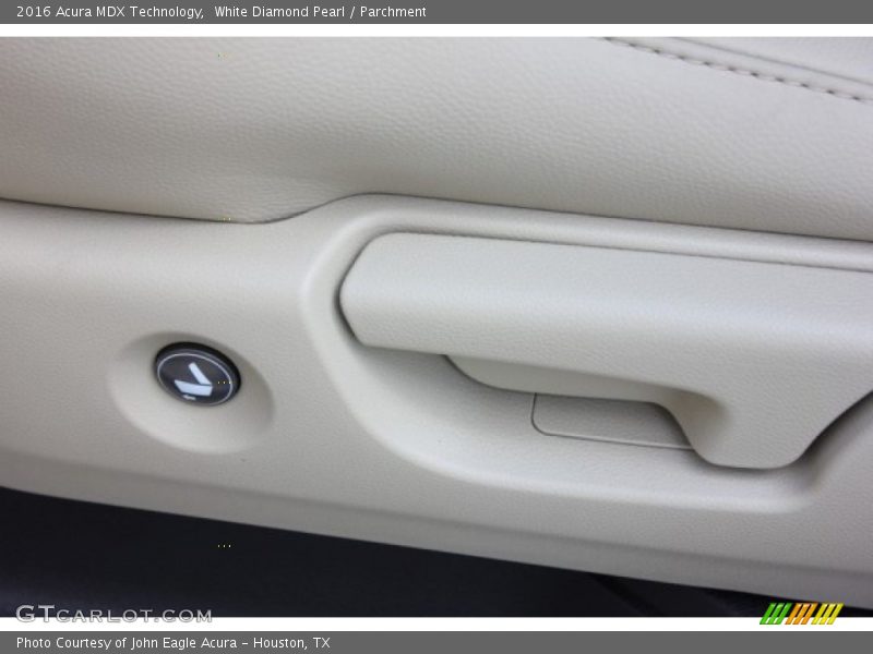 White Diamond Pearl / Parchment 2016 Acura MDX Technology
