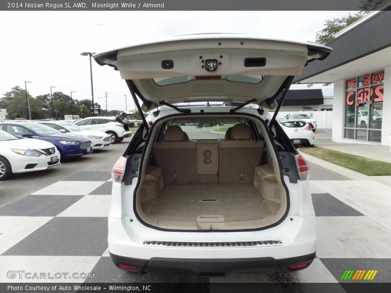 Moonlight White / Almond 2014 Nissan Rogue SL AWD