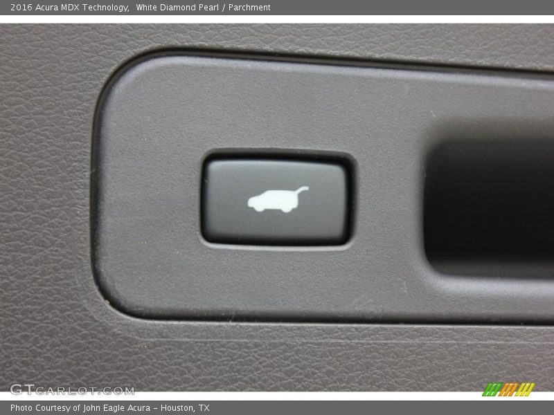 White Diamond Pearl / Parchment 2016 Acura MDX Technology