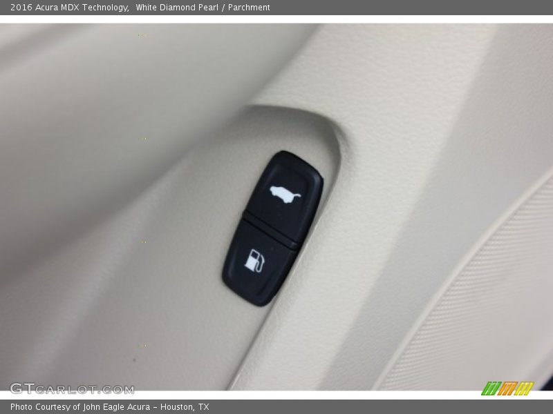White Diamond Pearl / Parchment 2016 Acura MDX Technology