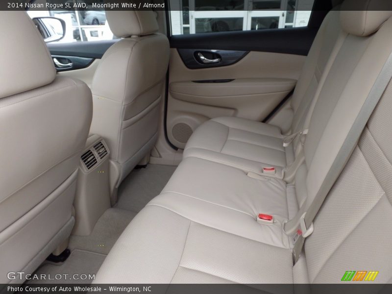 Moonlight White / Almond 2014 Nissan Rogue SL AWD