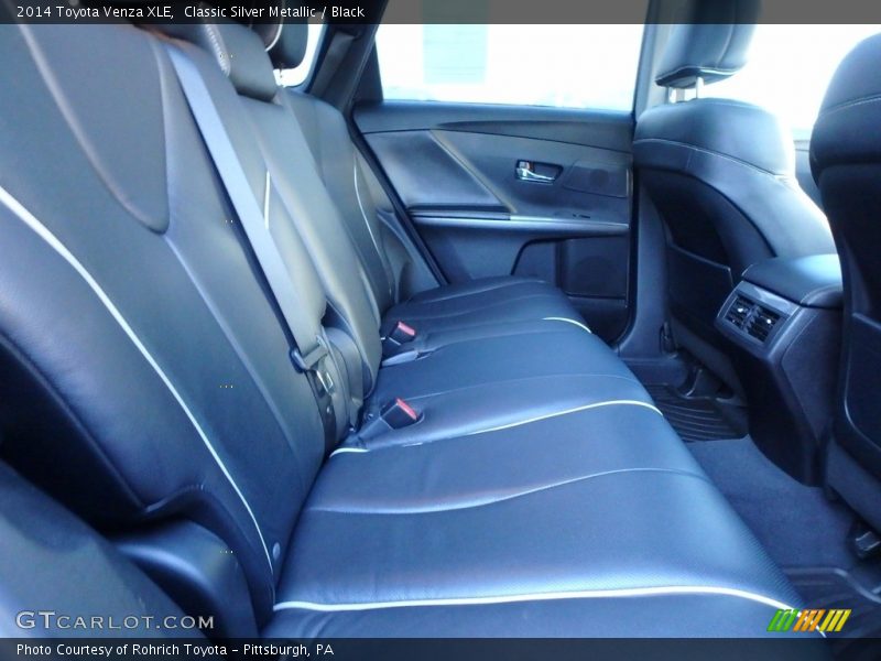 Classic Silver Metallic / Black 2014 Toyota Venza XLE