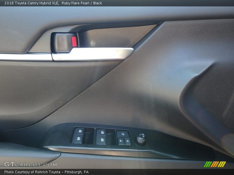 Ruby Flare Pearl / Black 2018 Toyota Camry Hybrid XLE