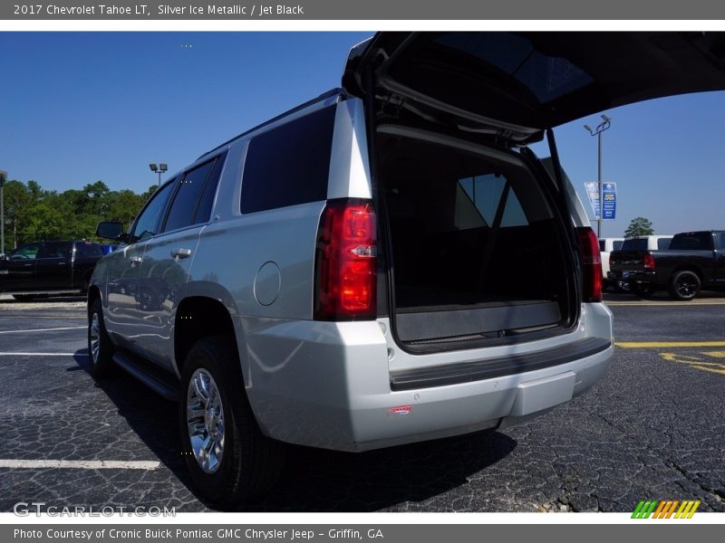 Silver Ice Metallic / Jet Black 2017 Chevrolet Tahoe LT