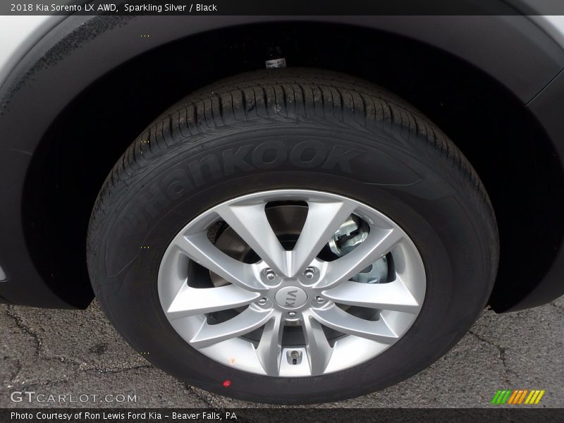 Sparkling Silver / Black 2018 Kia Sorento LX AWD