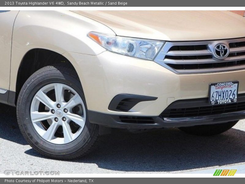 Sandy Beach Metallic / Sand Beige 2013 Toyota Highlander V6 4WD