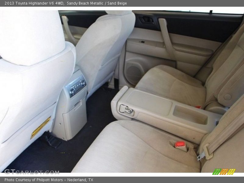Sandy Beach Metallic / Sand Beige 2013 Toyota Highlander V6 4WD