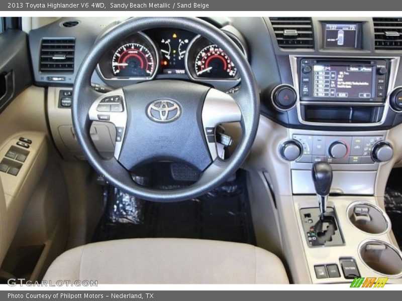 Sandy Beach Metallic / Sand Beige 2013 Toyota Highlander V6 4WD