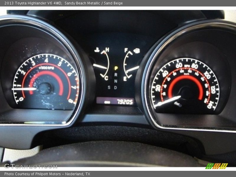Sandy Beach Metallic / Sand Beige 2013 Toyota Highlander V6 4WD