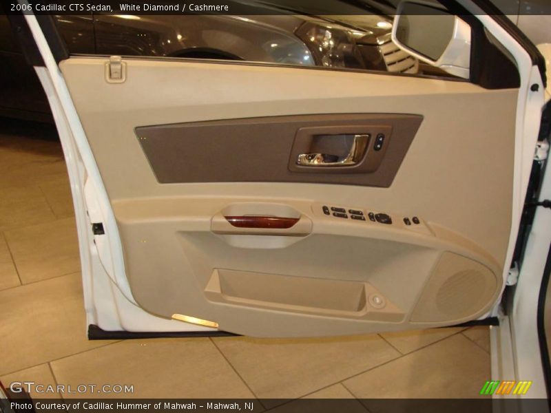 White Diamond / Cashmere 2006 Cadillac CTS Sedan