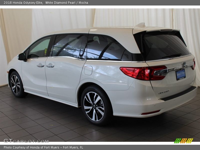 White Diamond Pearl / Mocha 2018 Honda Odyssey Elite