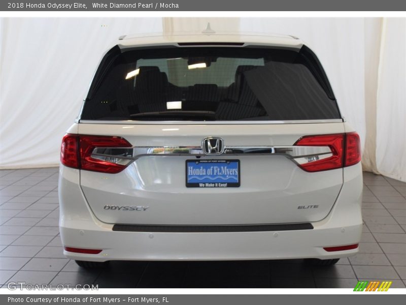 White Diamond Pearl / Mocha 2018 Honda Odyssey Elite