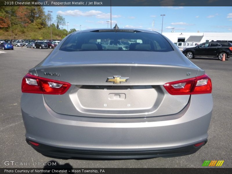 Pepperdust Metallic / Jet Black 2018 Chevrolet Malibu LT