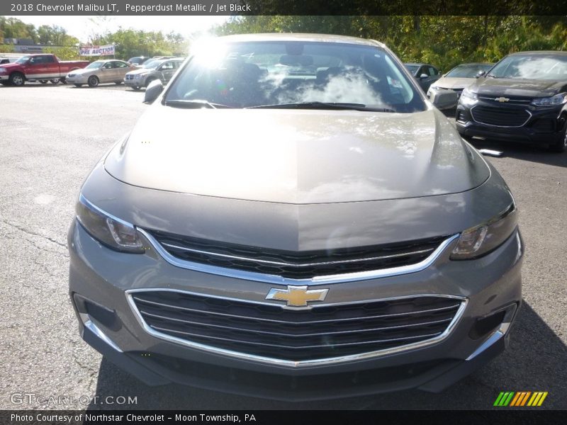 Pepperdust Metallic / Jet Black 2018 Chevrolet Malibu LT