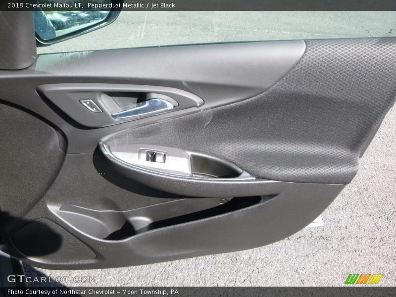 Pepperdust Metallic / Jet Black 2018 Chevrolet Malibu LT