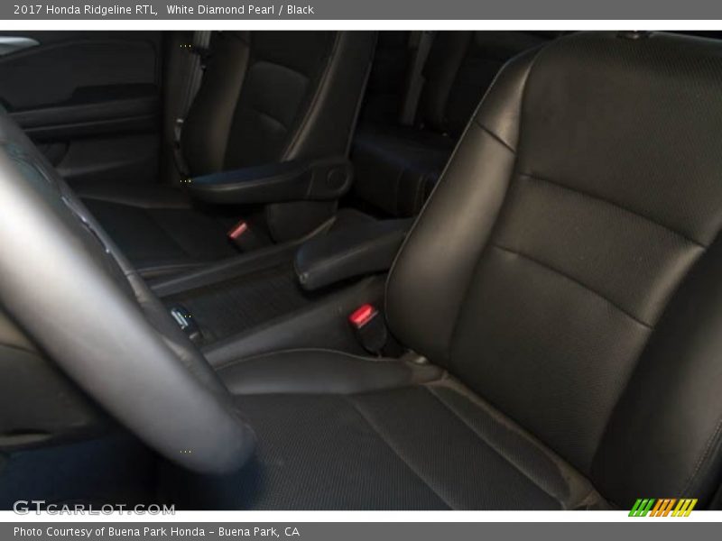 White Diamond Pearl / Black 2017 Honda Ridgeline RTL