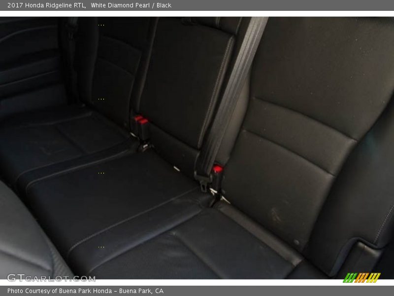 White Diamond Pearl / Black 2017 Honda Ridgeline RTL
