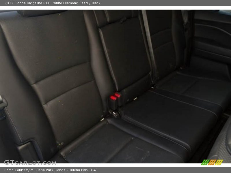 White Diamond Pearl / Black 2017 Honda Ridgeline RTL