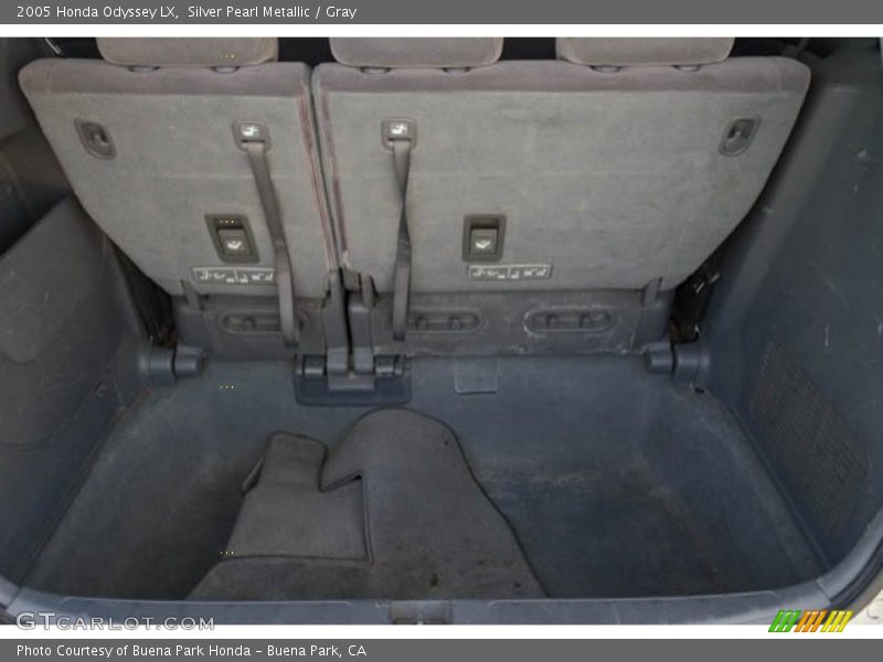 Silver Pearl Metallic / Gray 2005 Honda Odyssey LX