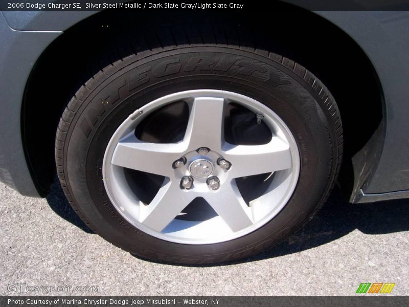 Silver Steel Metallic / Dark Slate Gray/Light Slate Gray 2006 Dodge Charger SE