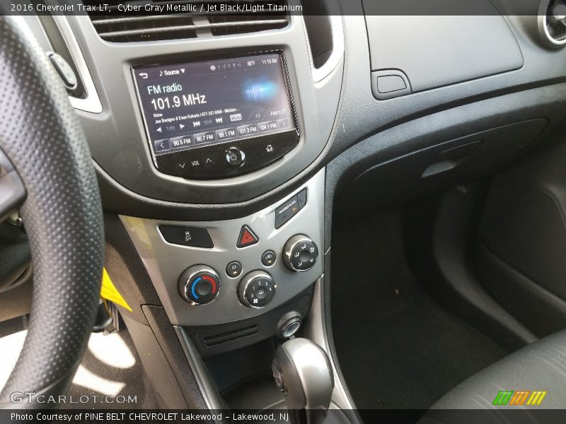 Cyber Gray Metallic / Jet Black/Light Titanium 2016 Chevrolet Trax LT